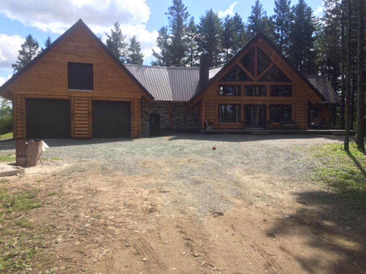 Log Cabin and Chalet Kits