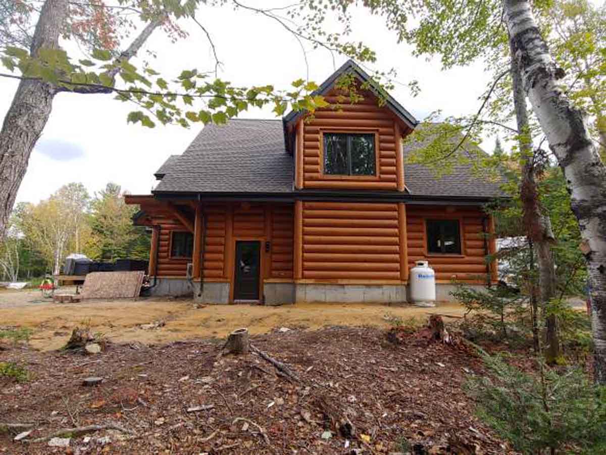 Log Cabin and Chalet Kits