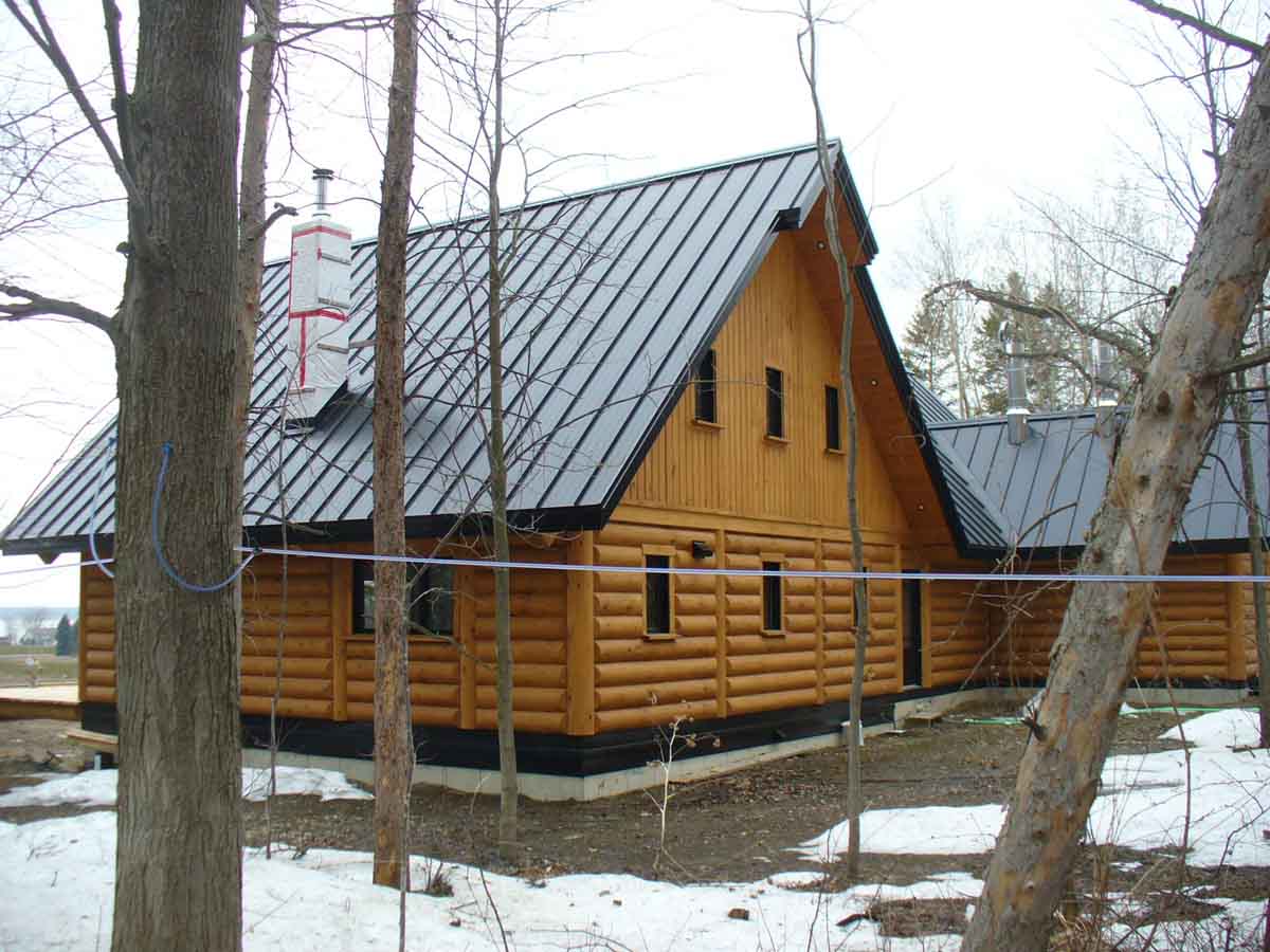 Log Cabin and Chalet Kits