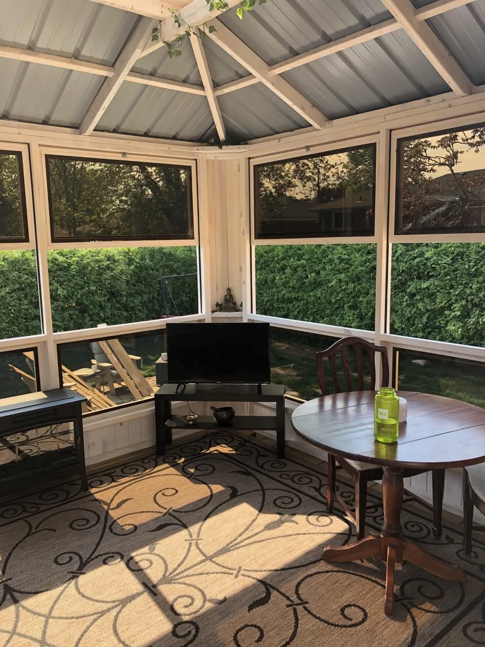 Hybrid Gazebo